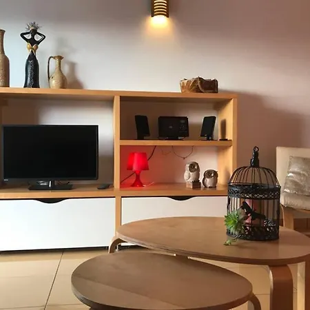 شقة Colorful Cozy View البوفيرا